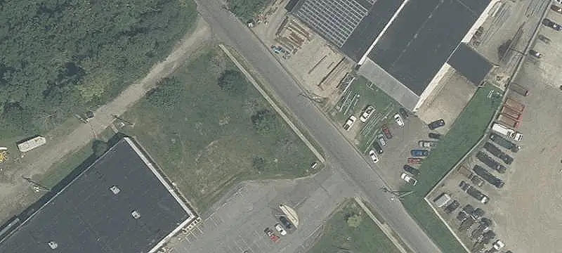 High-Clearance Flex Space