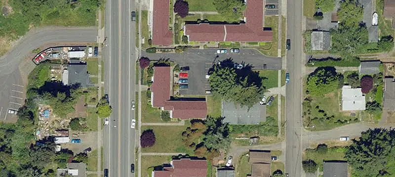 32-Unit Apartment Building