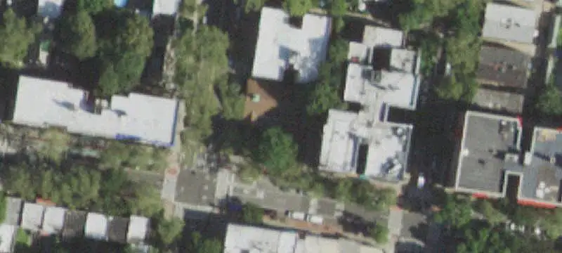 6-Unit Apartment Building