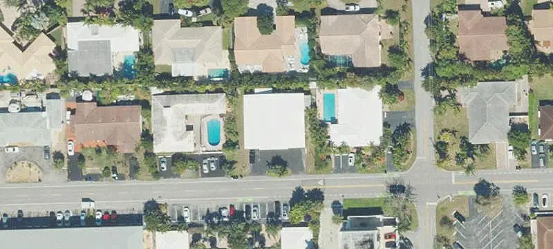 4-Unit Quadplex with Screened Patios