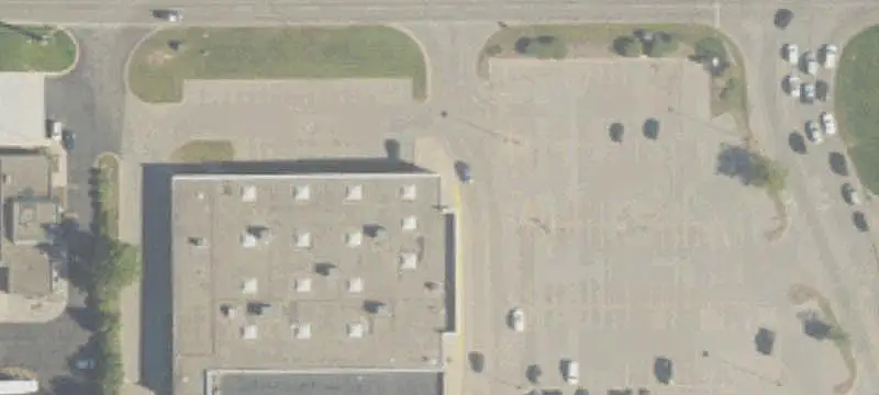 Retail End-Cap Space