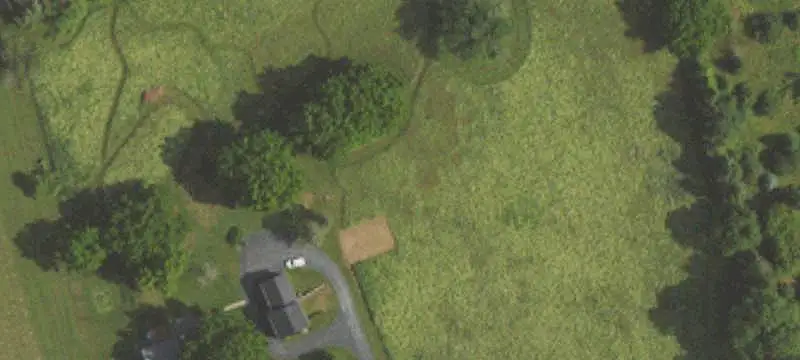 Equestrian Farm with 8-Stall Barn