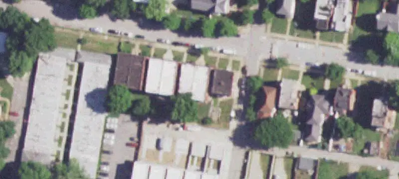 4-Unit Apartment Building