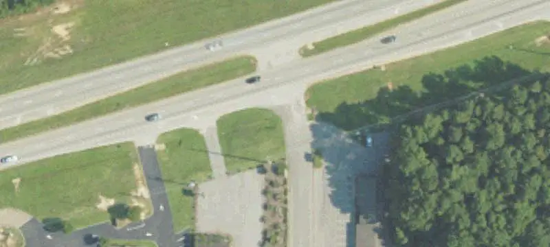 Retail/Office Property with Multiple Suites