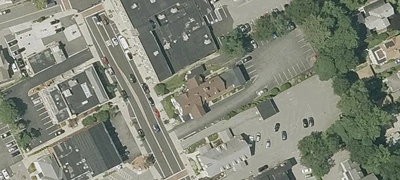 Mixed-Use Suite with Private Entrances