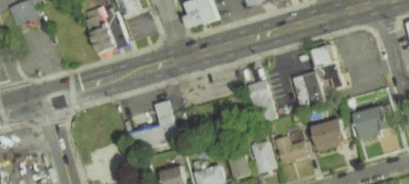2-Unit Storefront with Private Parking