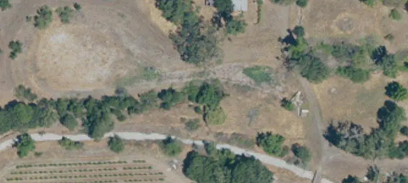 Vineyard with 3 Residences
