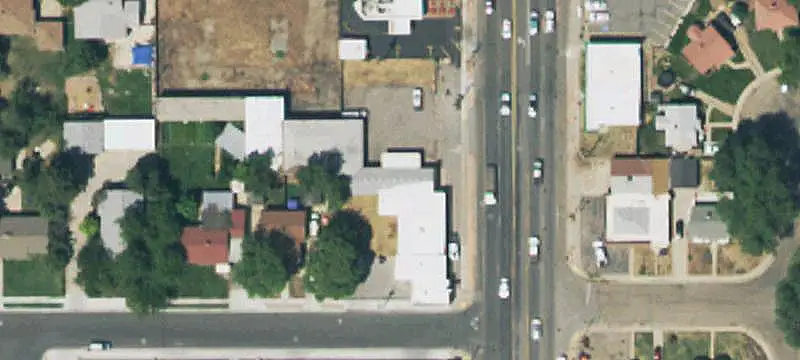 Retail Building with Warehouse Space