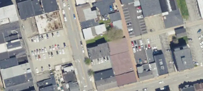 8-Unit Apartment Building