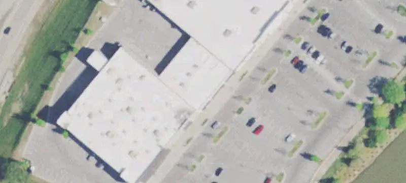 Retail Space in Anchored Center