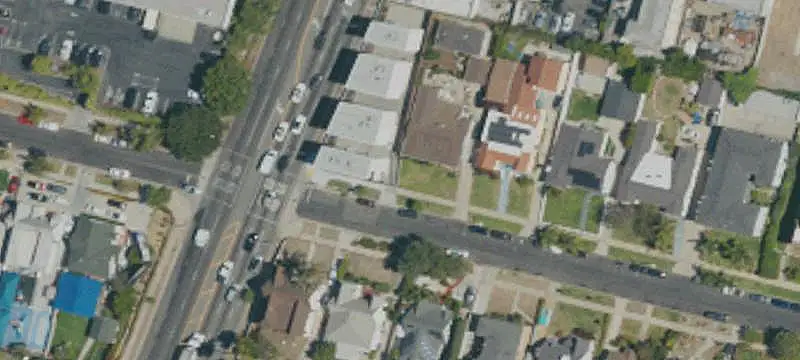 7-Unit Apartment Building
