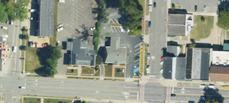 Single-Story Storefront