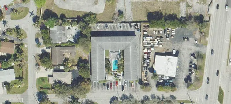 30-Unit Apartment Building