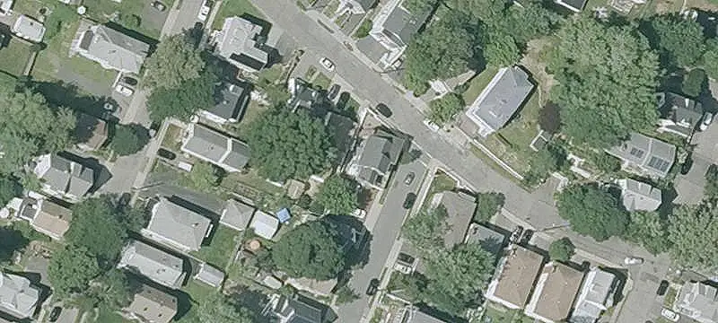 Two-Unit Duplex with Coin-Op Laundry