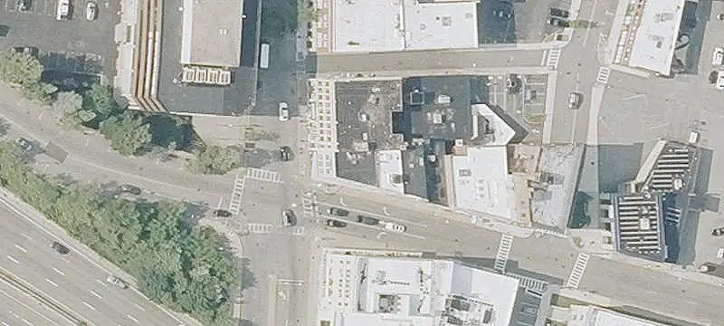 Freestanding Salon Building