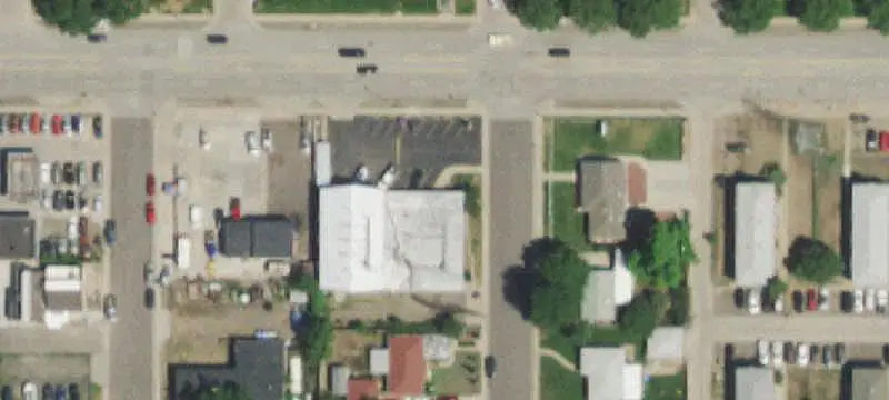 Multi-Tenant Retail Building
