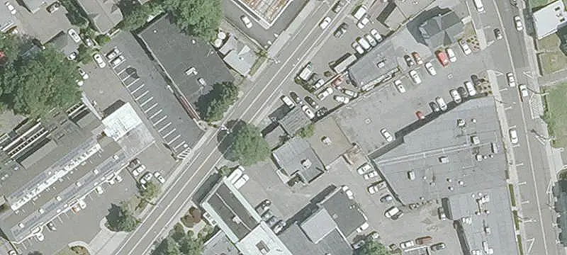 Flex Building with Drive-In Door