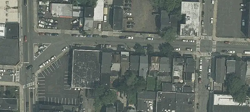 8-Unit Apartment Building