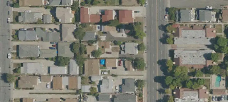 Duplex with Detached Residences