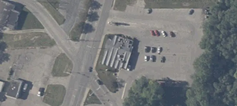 Restaurant Building on Corner Lot