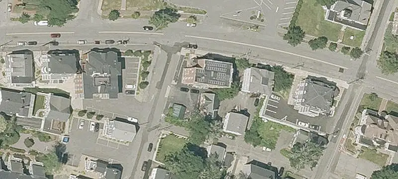 Office Property with Carriage House