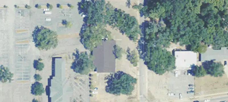Specialty Property with Shared Parking
