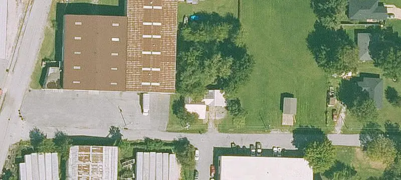 Flexible-Layout Warehouse