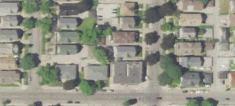 Three-Bedroom Duplex with Parking