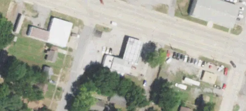 Storefront Building at Signalized Intersection