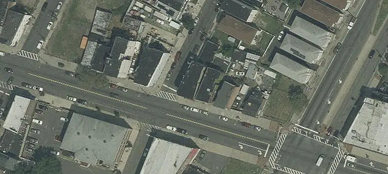 Mixed-Use Building with Restaurant Space