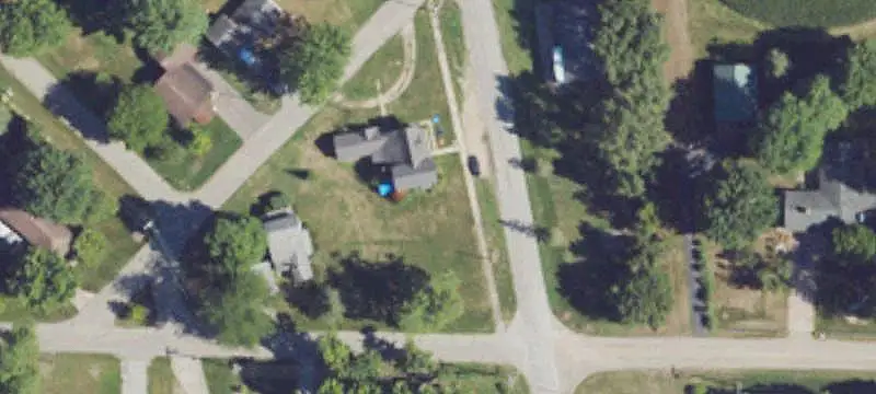4-Unit Apartment Building