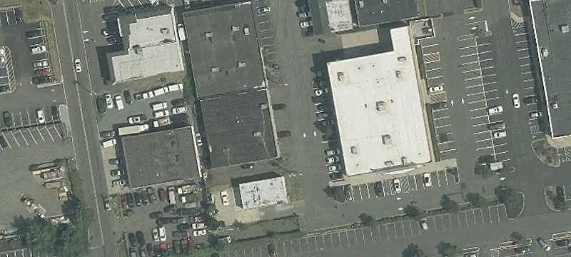 Auto Shop with Overhead Door
