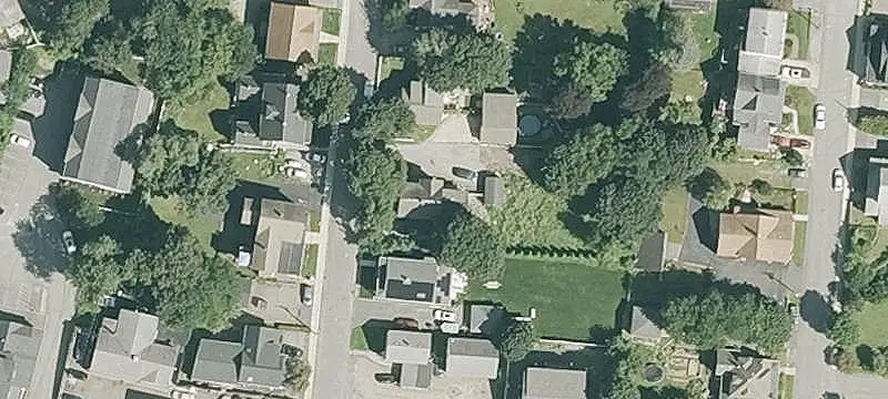 6-Bedroom Multifamily Residence