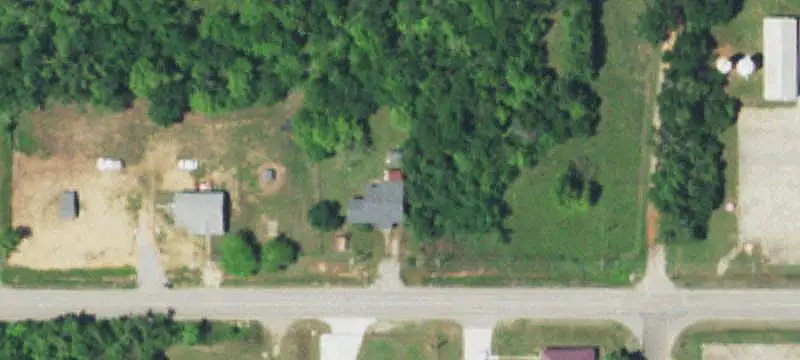 Metal-Building Auto Shop