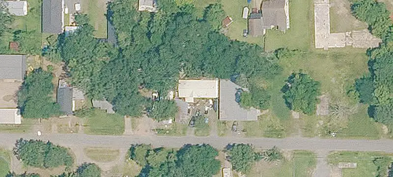Warehouse with Fenced Yard