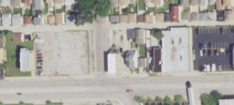 Mixed-Use Property with Apartment