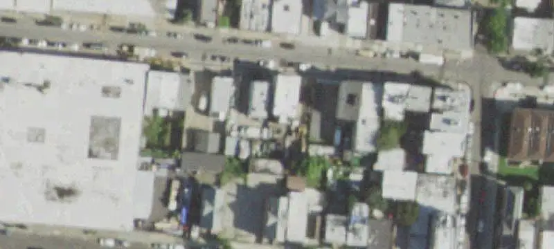 6-Unit Apartment Building