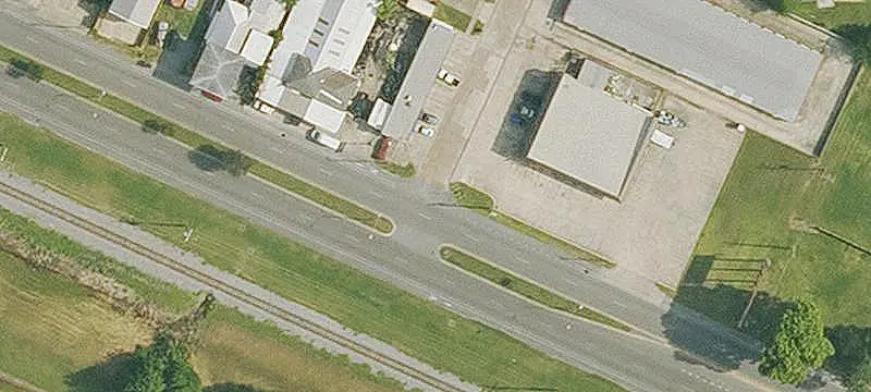 Highway-Frontage Storefront