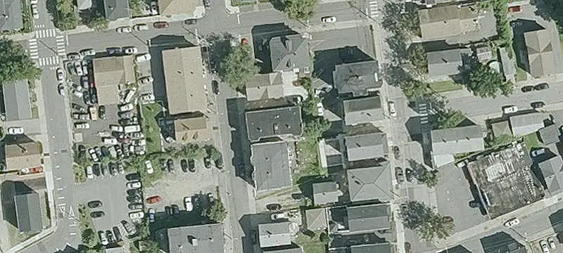 6-Unit Apartment Building
