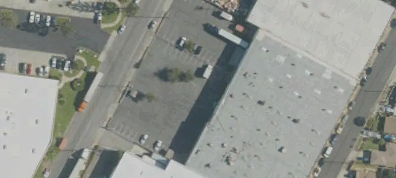 Multi-Tenant Warehouse with Fenced Yard