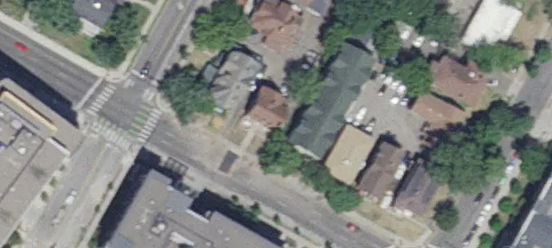 12-Room Multifamily Property