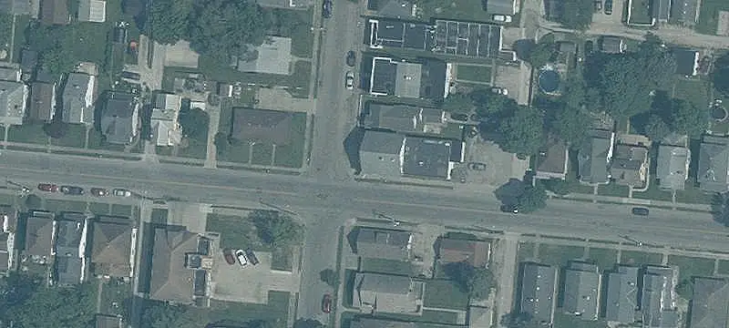 Mixed-Use Grocery Property