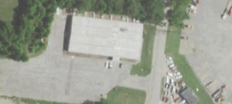 Open-Layout Warehouse