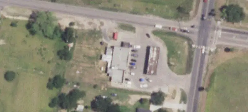 Multi-Tenant Shopping Center