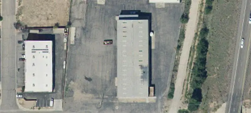 Warehouse with Office and Showroom