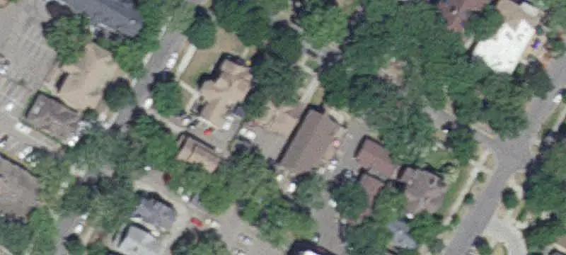 10-Room Apartment Building