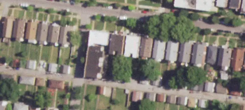 4-Unit Apartment Building