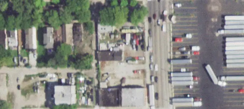 Auto Shop with On-Site Parking