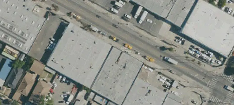 Flex Warehouse with High Ceilings