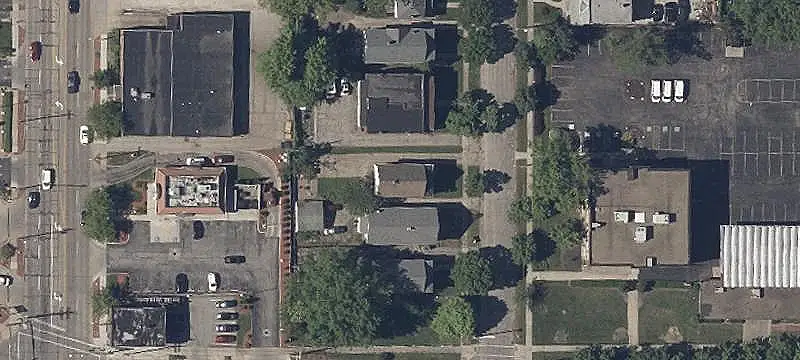 Duplex with Third-Floor Room